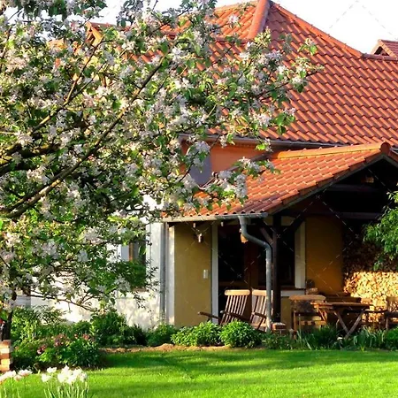 Appartamento Janischs Im Spreewald, Terrasse, Grosser Garten Und Blick Inklusive *